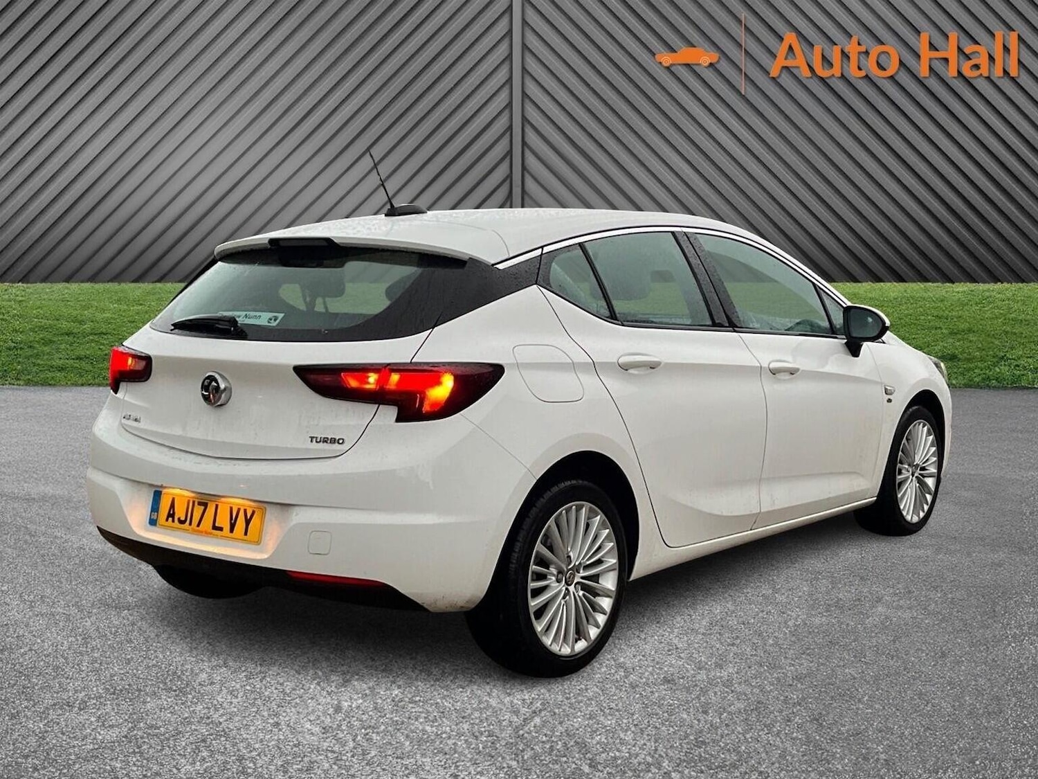 Used Vauxhall Astra 2017 for sale - 76963348: Photo 11