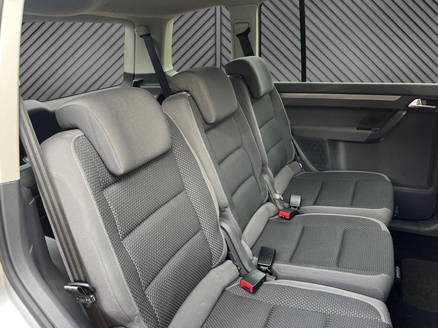 Used Volkswagen Touran 2013 for sale - 77173234: Photo 16