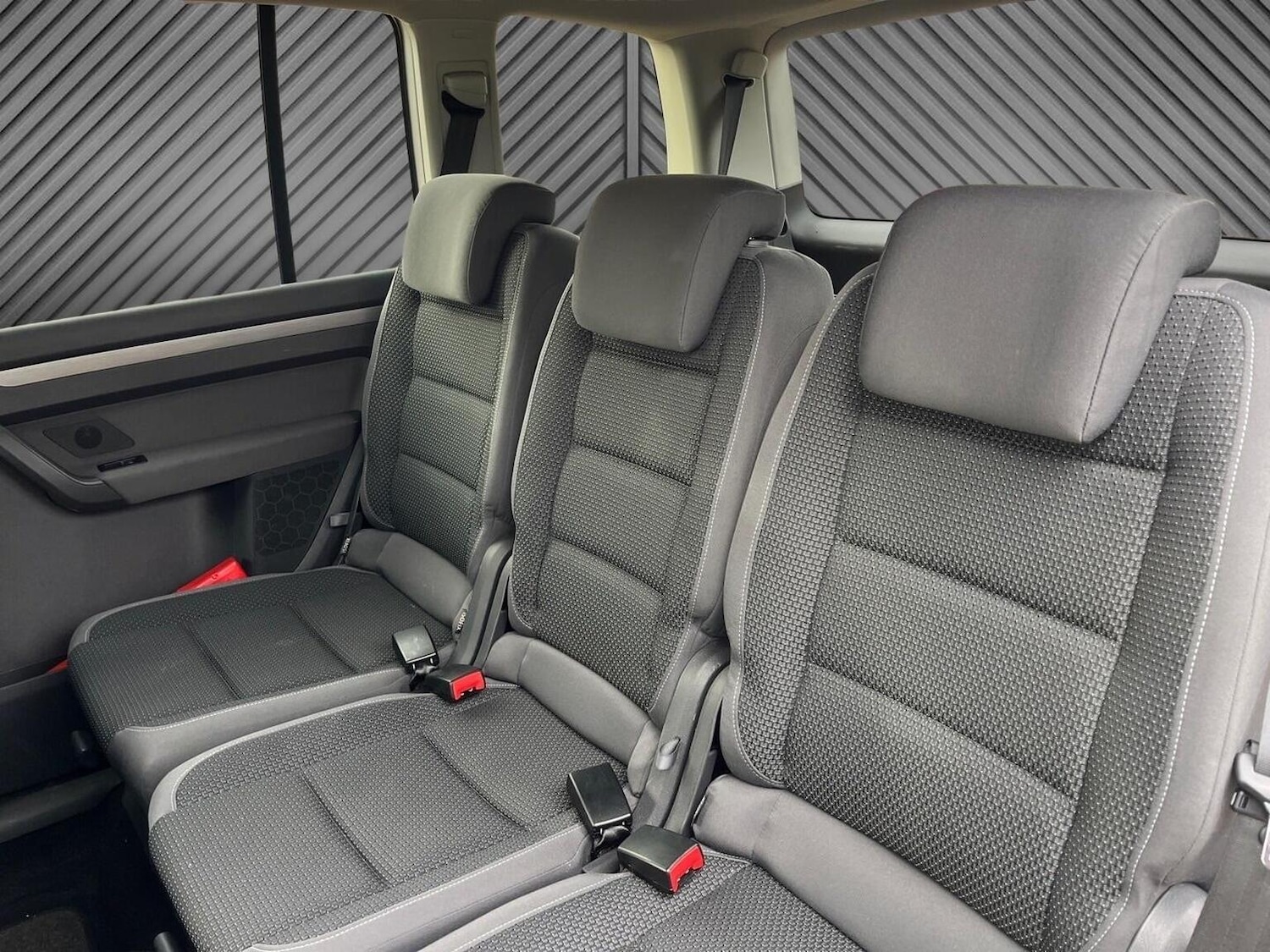 Used Volkswagen Touran 2013 for sale - 77173234: Photo 17