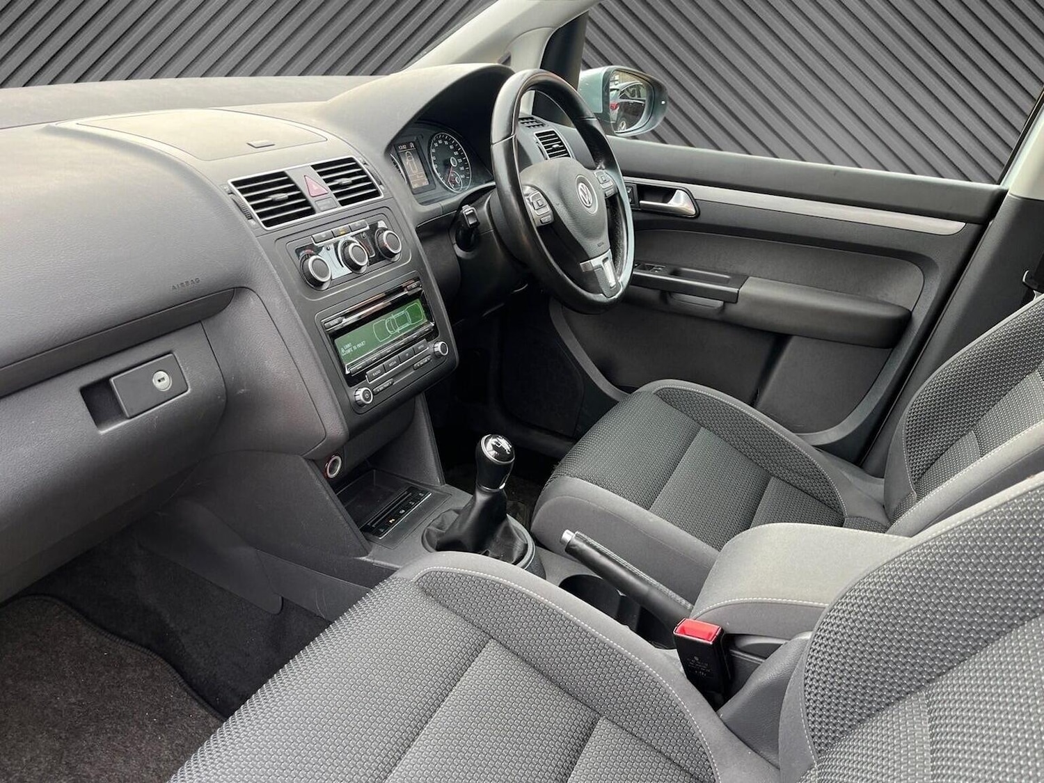 Used Volkswagen Touran 2013 for sale - 77173234: Photo 29