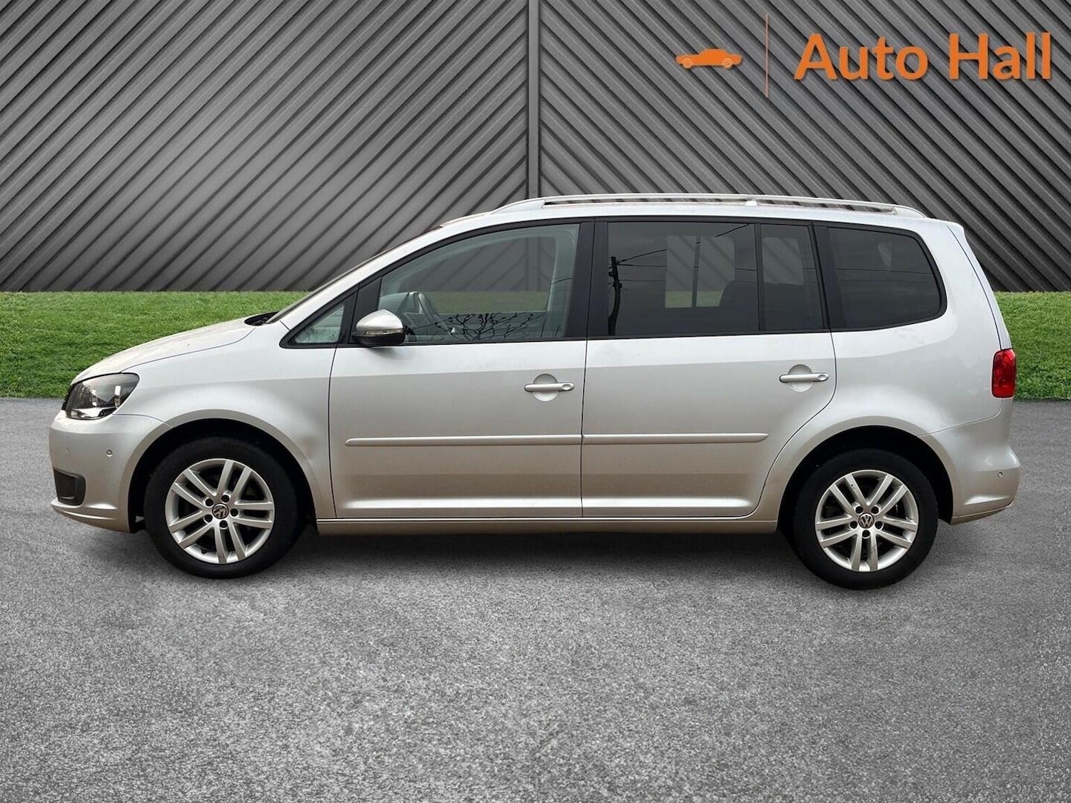 Used Volkswagen Touran 2013 for sale - 77173234: Photo 8