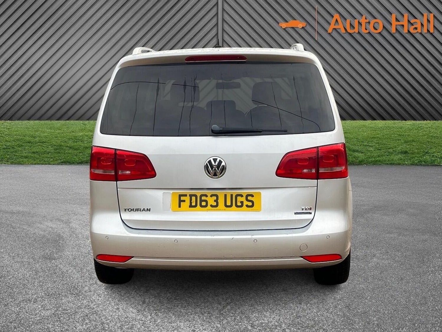 Used Volkswagen Touran 2013 for sale - 77173234: Photo 9