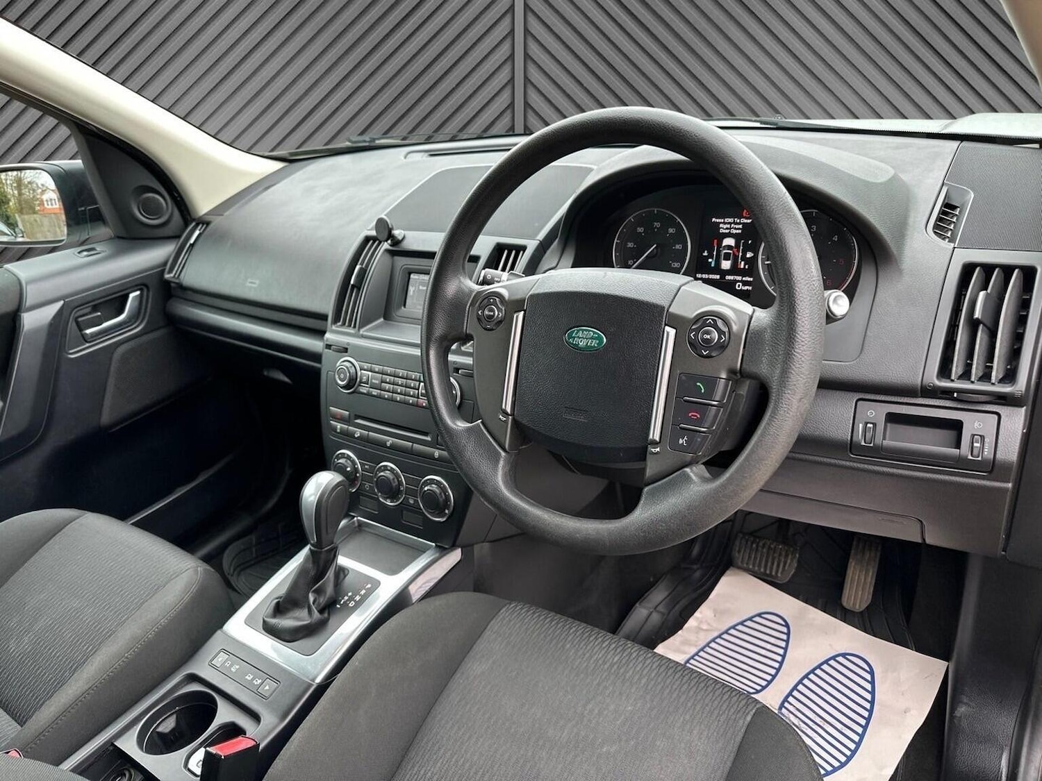 Used Land Rover Freelander 2 2013 for sale - 77851437: Photo 13