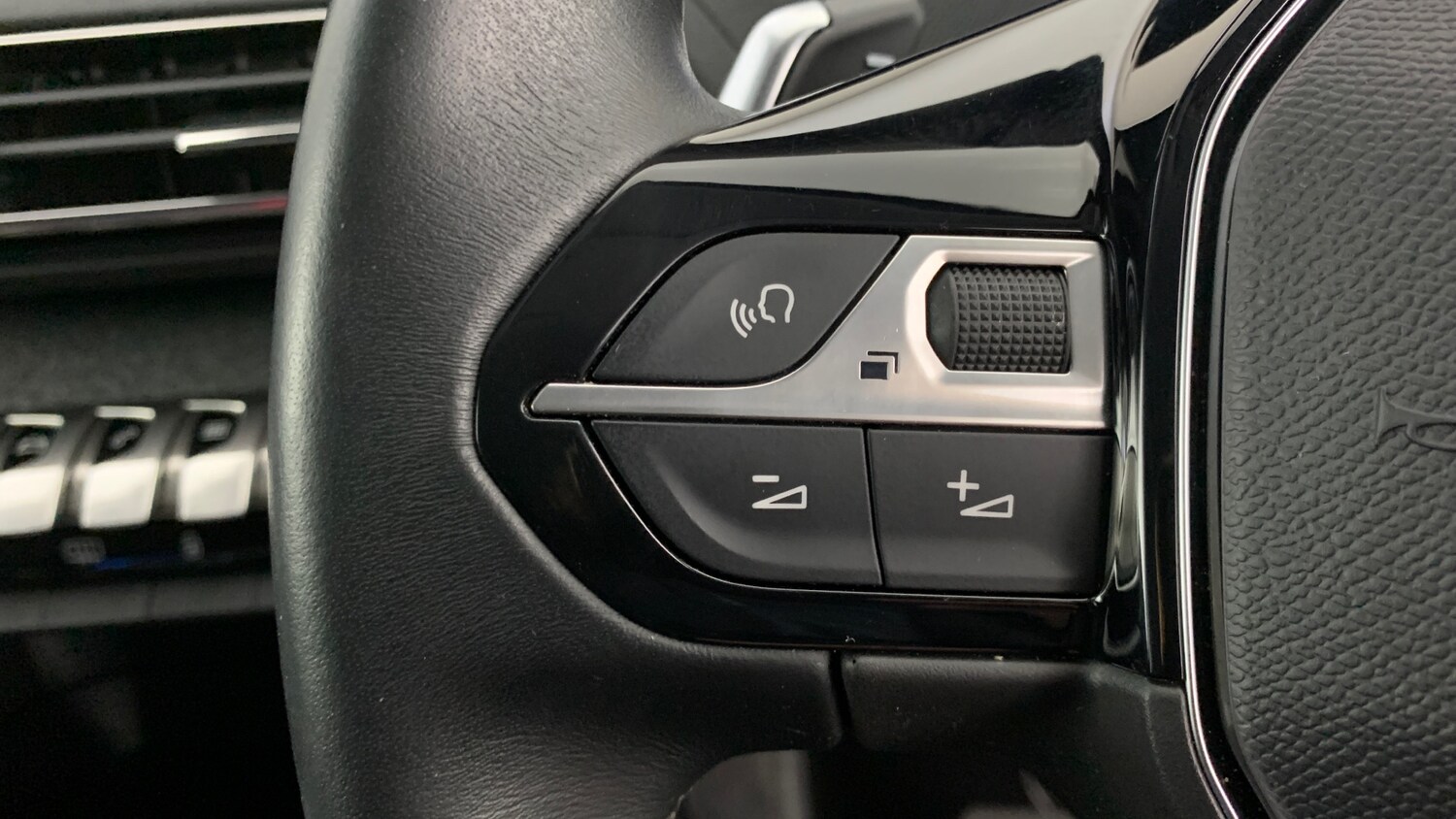 Used Peugeot 3008 2020 for sale - 75859254: Photo 19