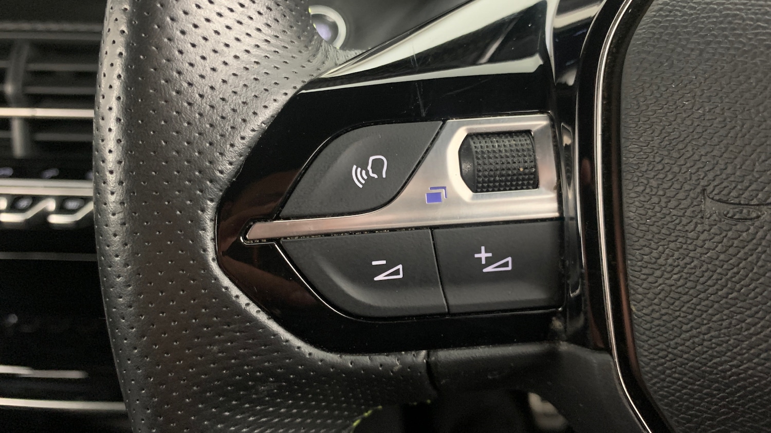 Used Peugeot 208 2022 for sale - 75840871: Photo 19