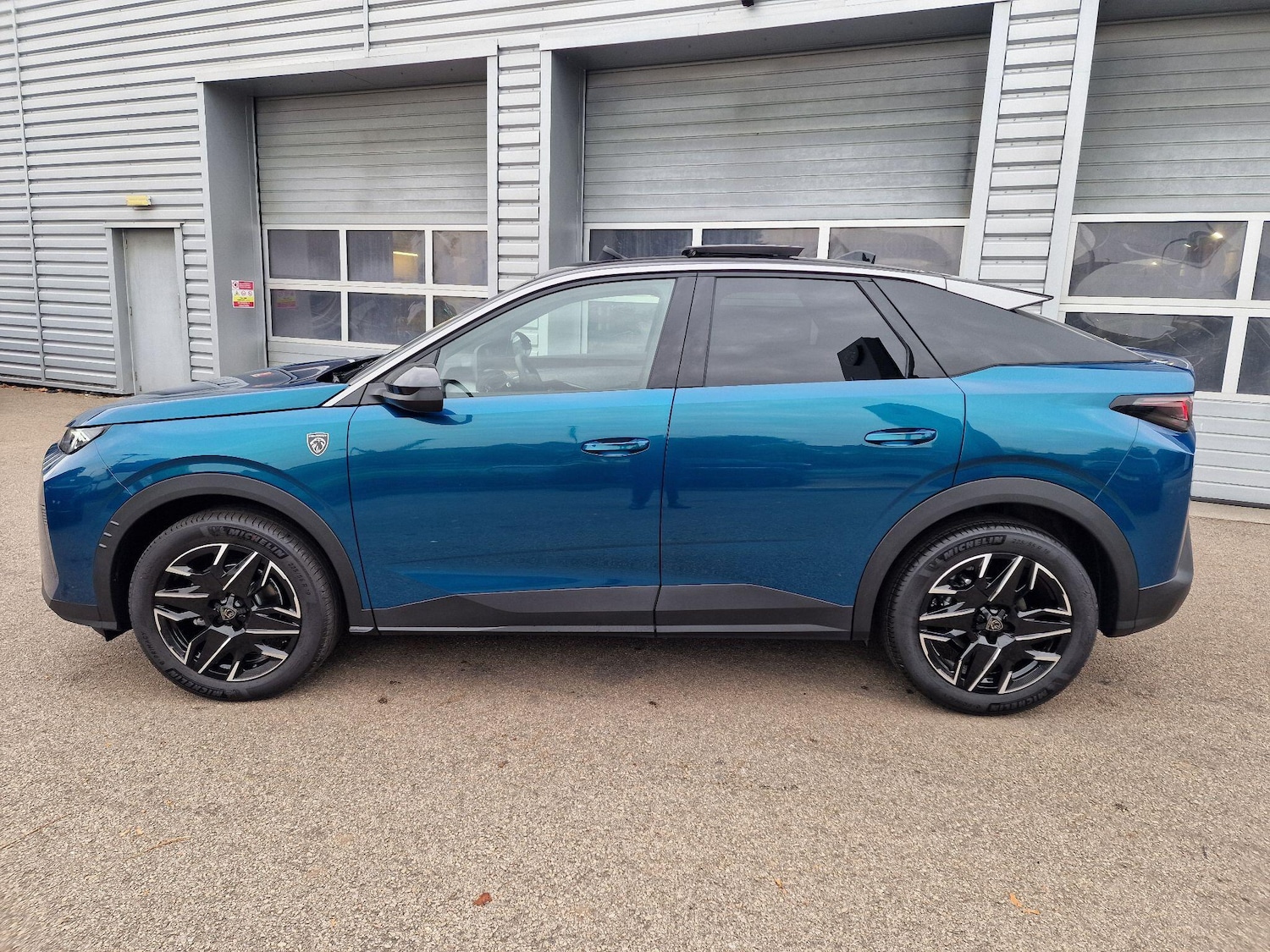 Used Peugeot 3008 2025 for sale - 76327671: Photo 4