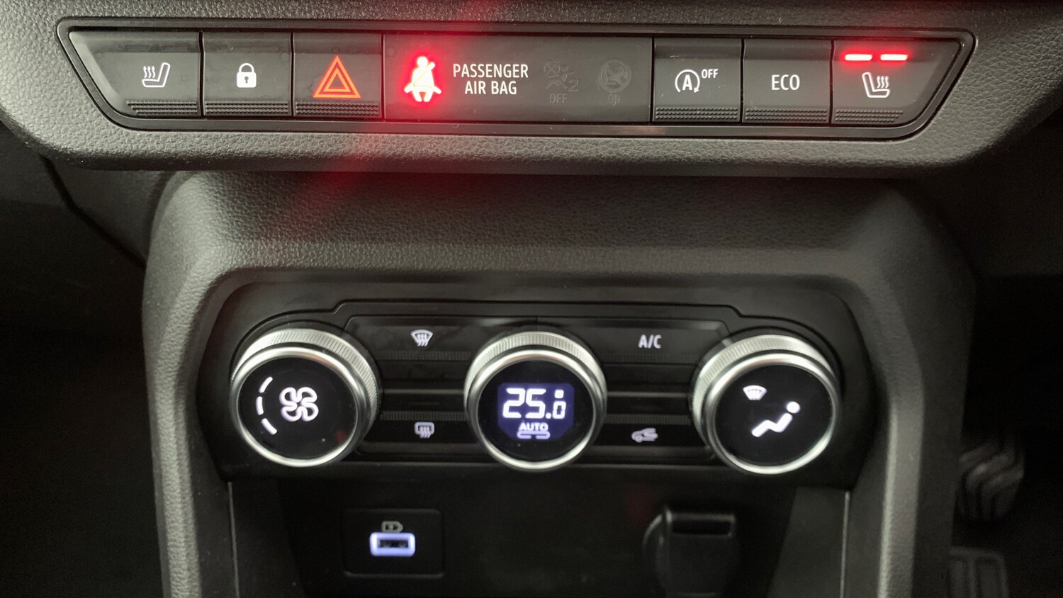 Used Dacia Jogger 2022 for sale - 76372213: Photo 31