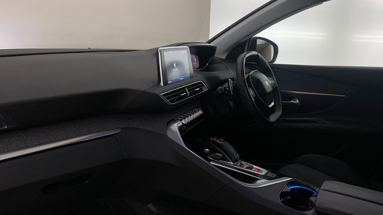 Used Peugeot 3008 2018 for sale - 76327648: Photo 2