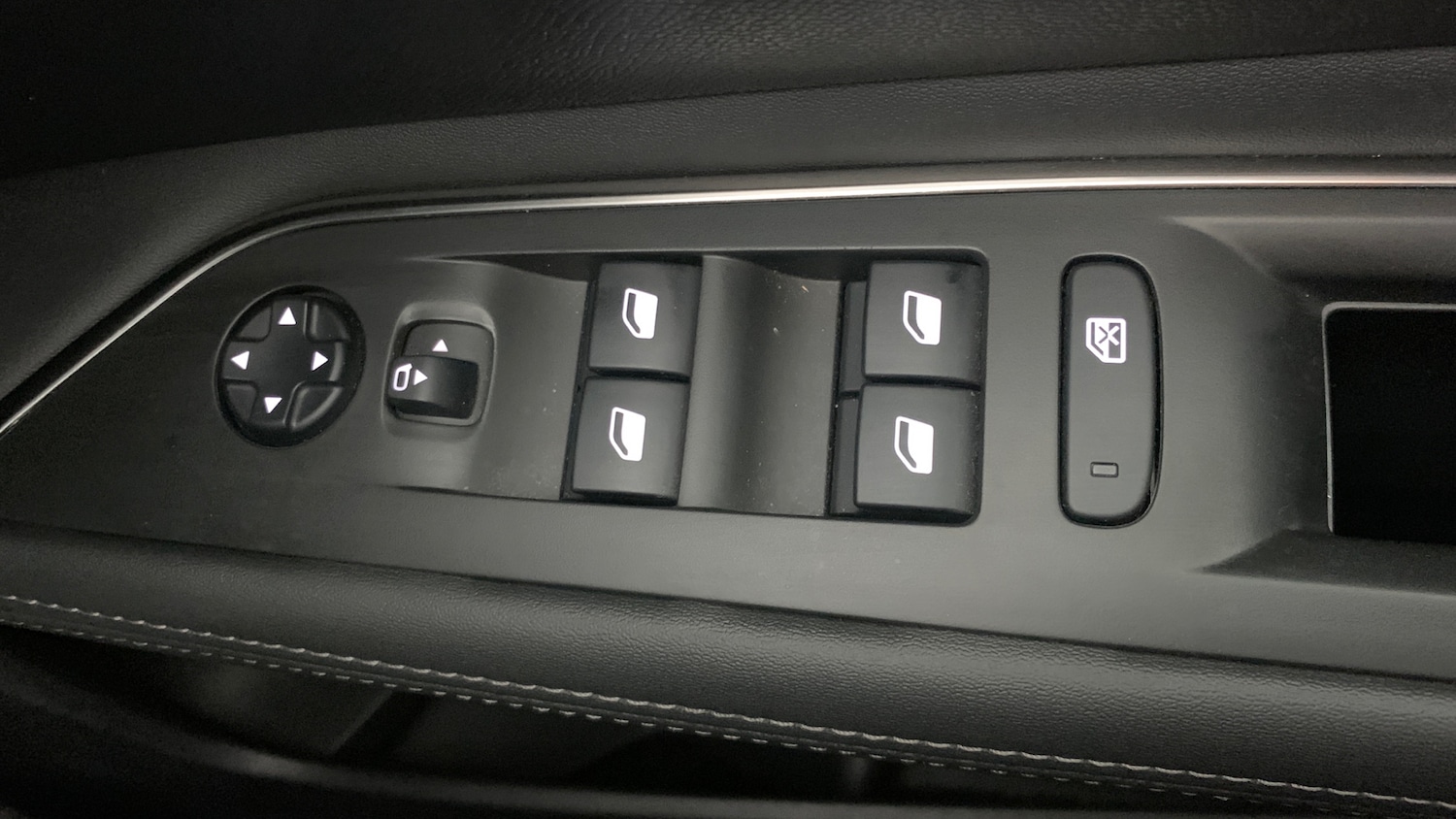 Used Peugeot 3008 2018 for sale - 76327648: Photo 38