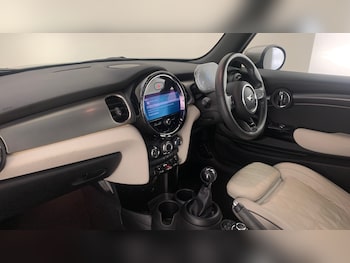 Used MINI Hatch 2022 for sale - 75840523: Photo