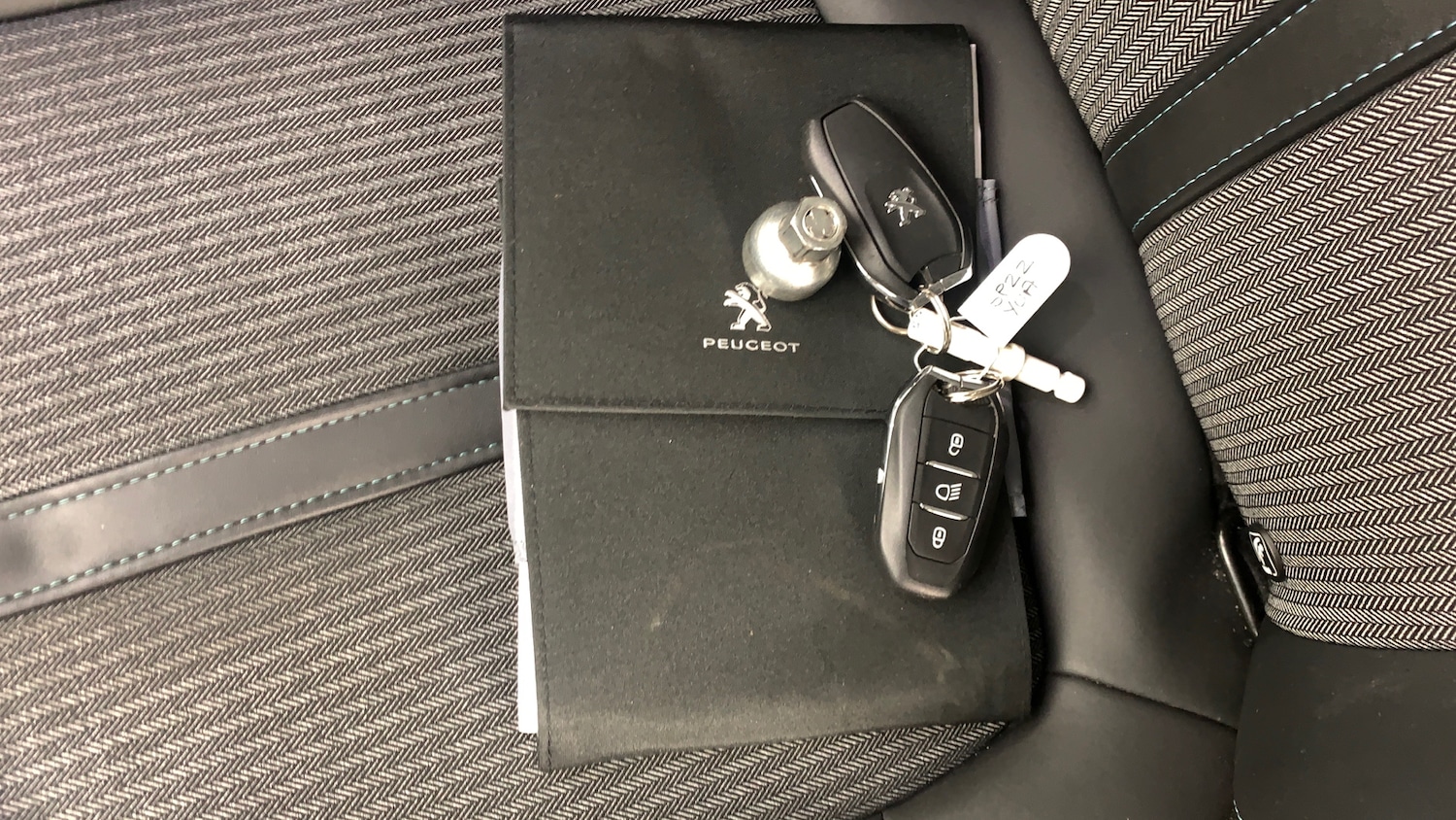 Used Peugeot 3008 2022 for sale - 76586391: Photo 37