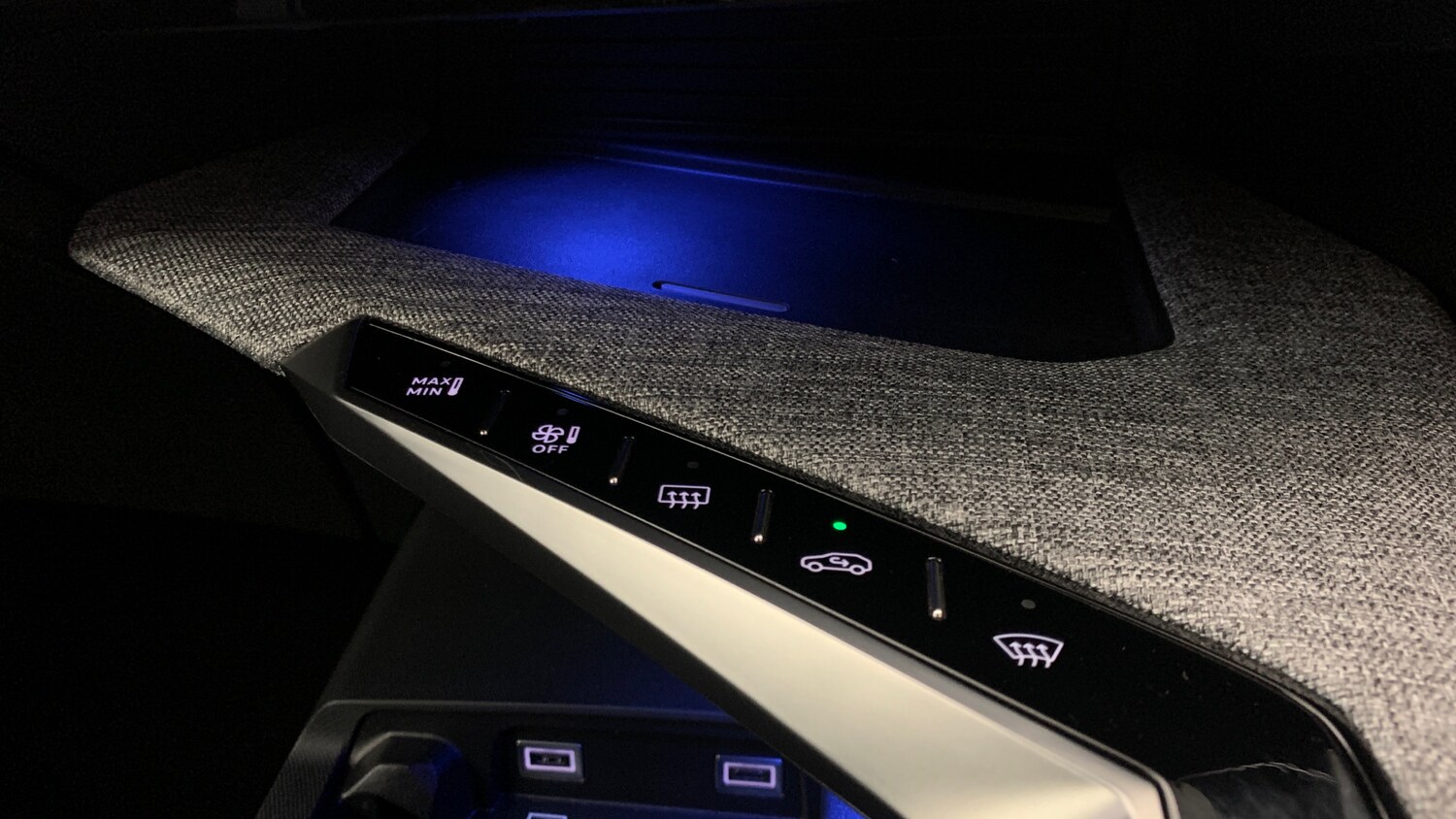 Used Peugeot 3008 2024 for sale - 76359069: Photo 32