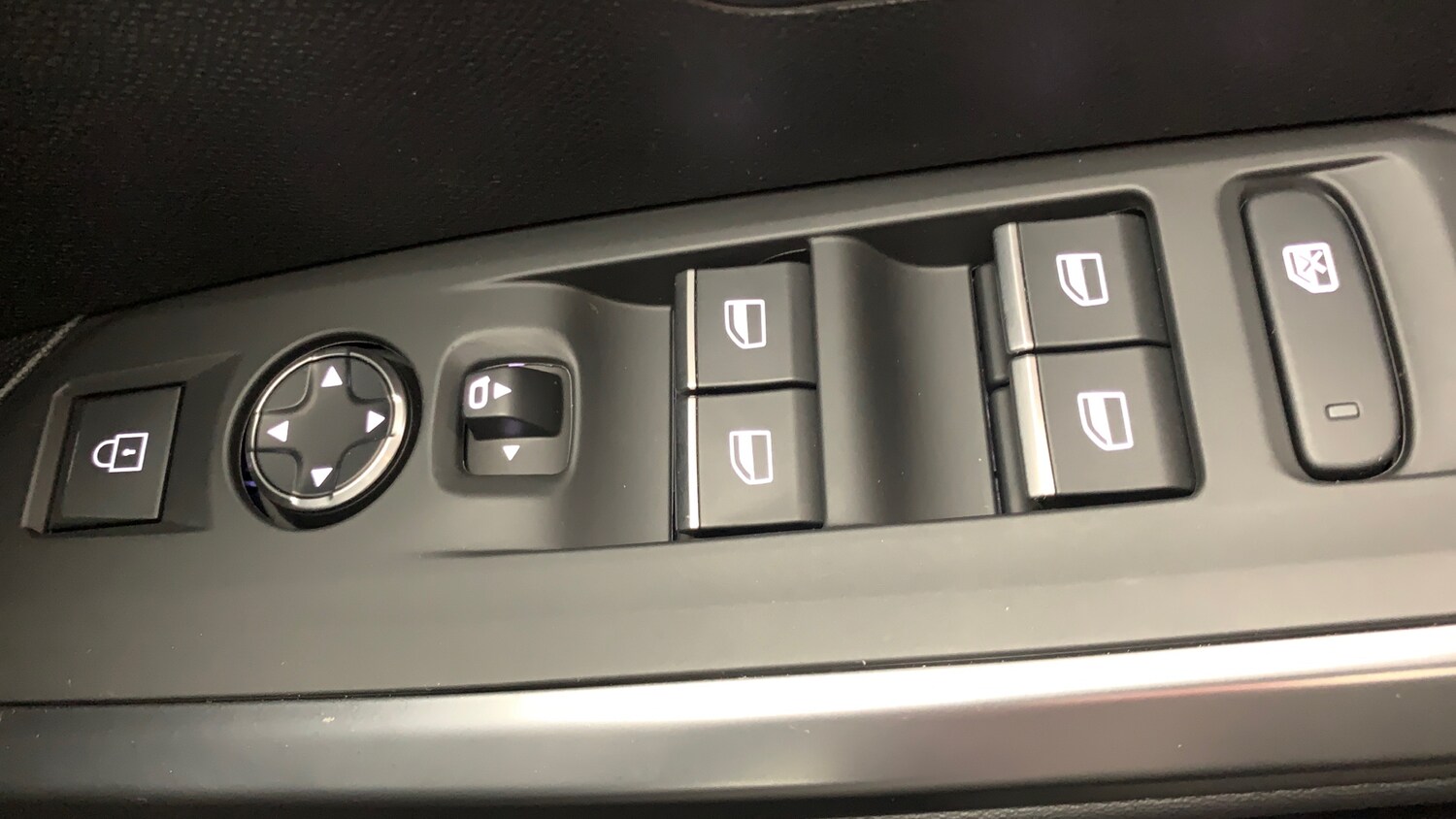 Used Peugeot 3008 2024 for sale - 76359069: Photo 39