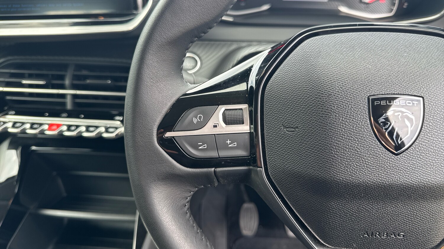 Used Peugeot 208 2024 for sale - 75840866: Photo 23