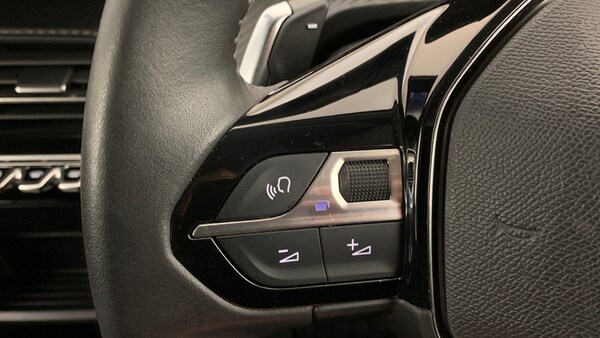 Used Peugeot 208 2023 for sale - 76110260: Photo 19