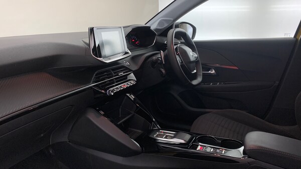 Used Peugeot 208 2023 for sale - 76110260: Photo 2