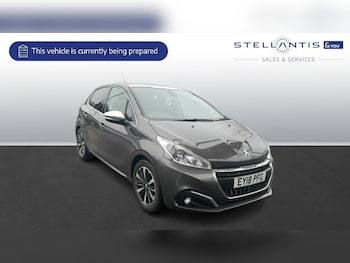 2018 - 1.2 PureTech Allure Premium 5dr