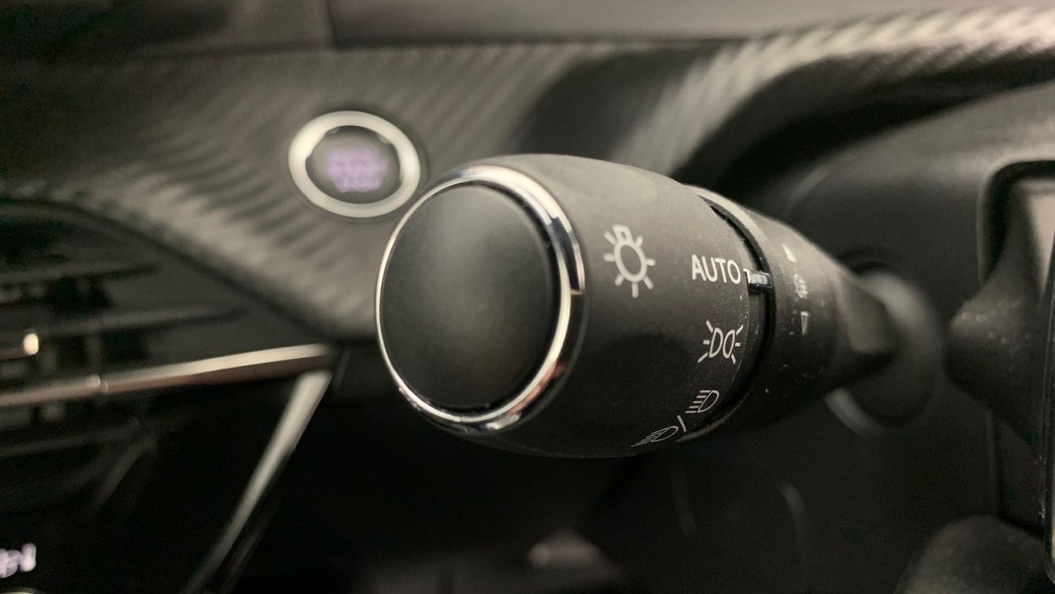 Used Peugeot 2008 2024 for sale - 76327653: Photo 35