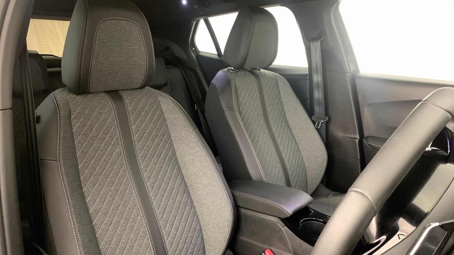 Used Peugeot 2008 2024 for sale - 76327653: Photo 43