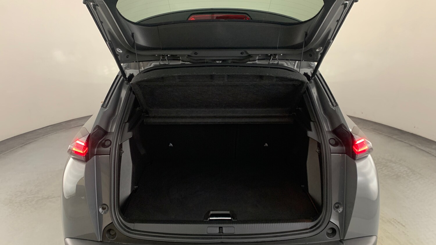 Used Peugeot 2008 2024 for sale - 76327653: Photo 5