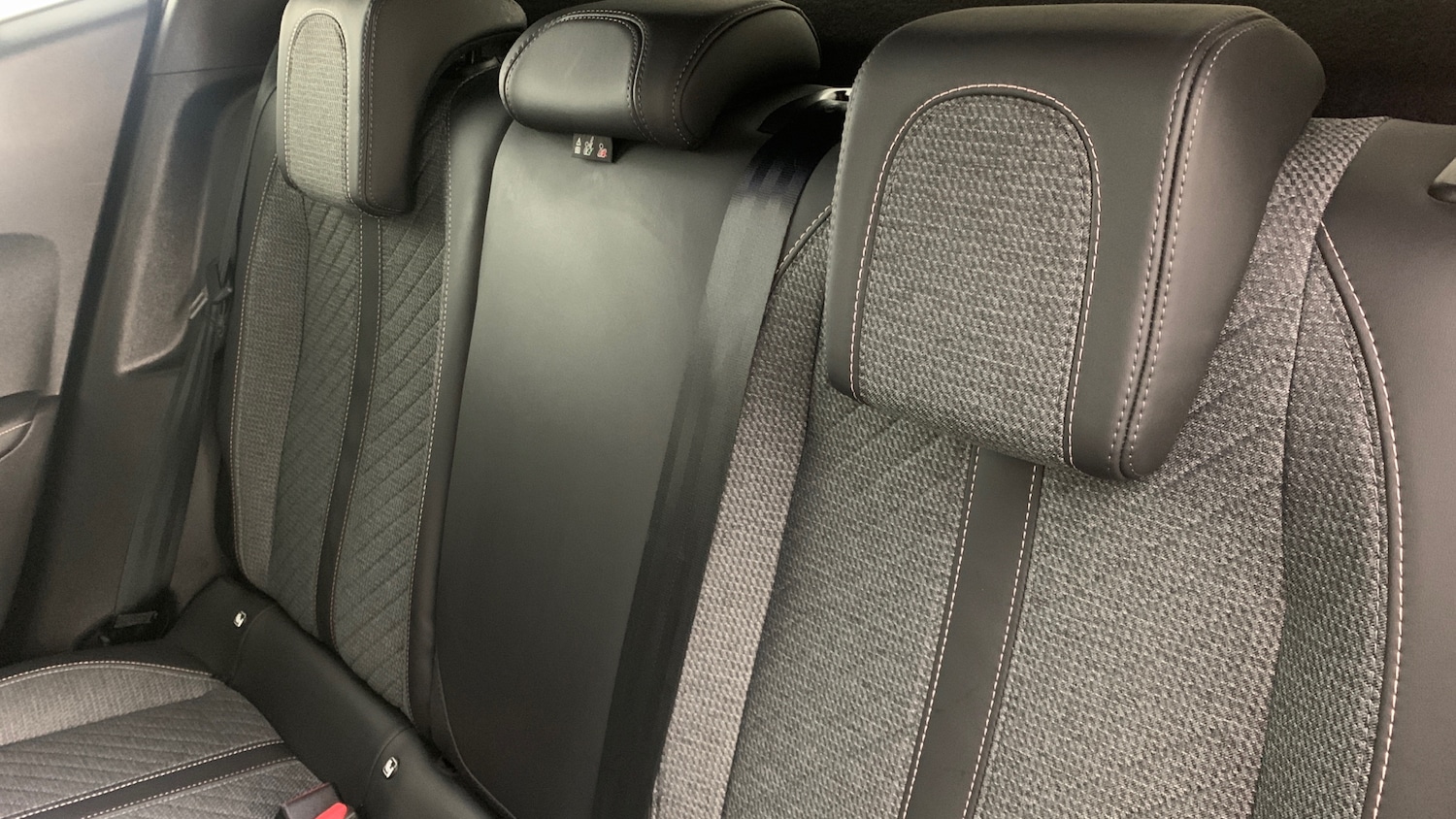 Used Peugeot 2008 2024 for sale - 76327653: Photo 8