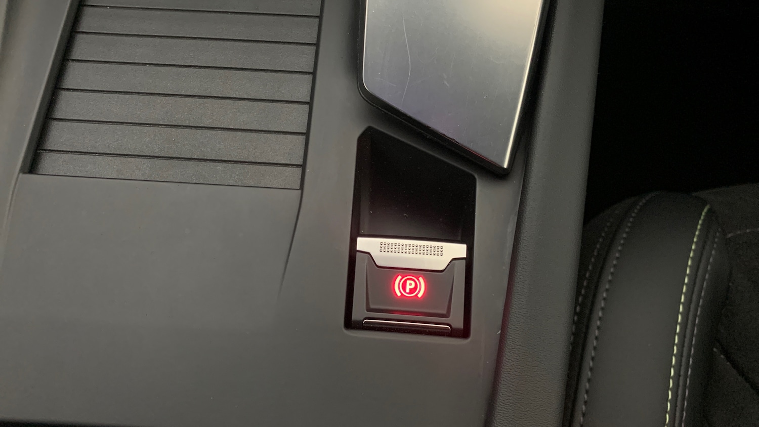 Used Peugeot 308 SW 2022 for sale - 76110318: Photo 32