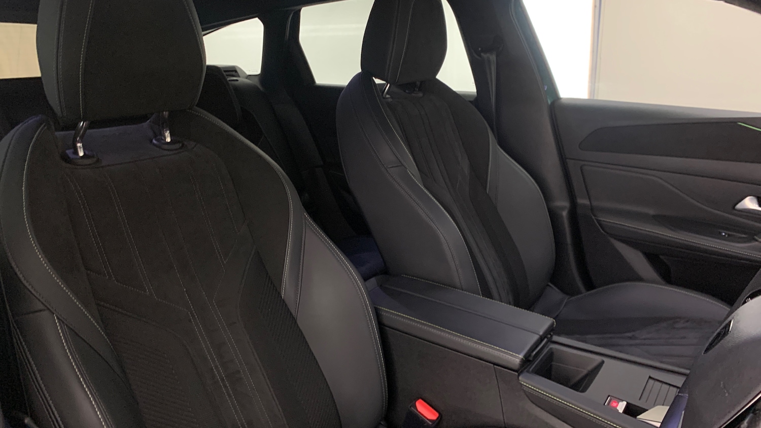 Used Peugeot 308 SW 2022 for sale - 76110318: Photo 37