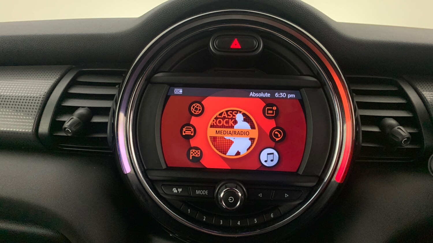 Used MINI Hatch 2019 for sale - 76716068: Photo 25