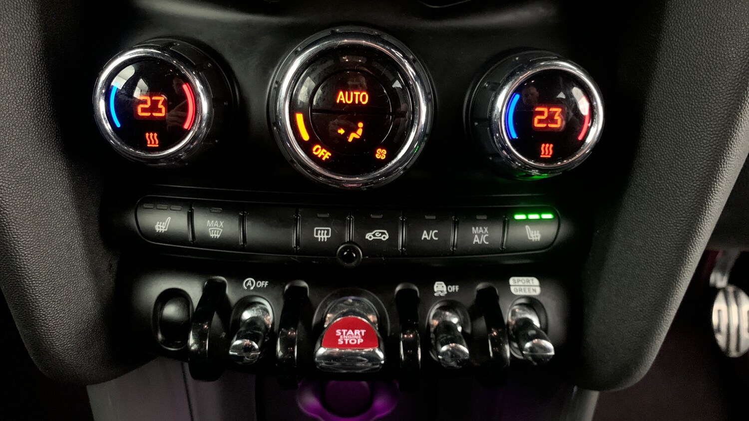 Used MINI Hatch 2019 for sale - 76716068: Photo 32