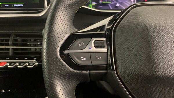 Used Peugeot 208 2022 for sale - 75671390: Photo 19