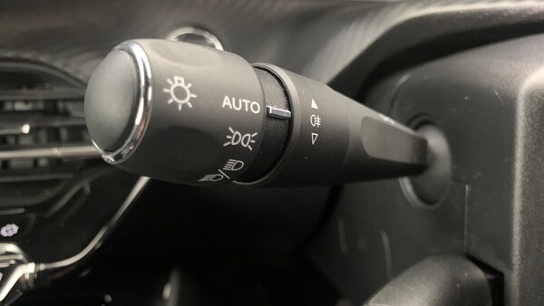 Used Peugeot 208 2022 for sale - 75671390: Photo 37
