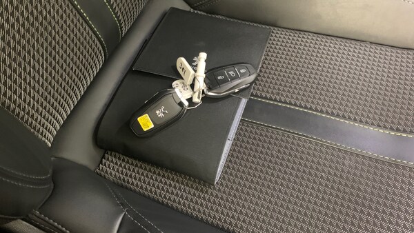 Used Peugeot 208 2022 for sale - 75671390: Photo 41
