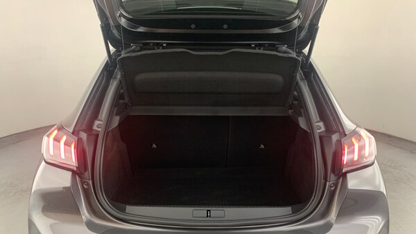 Used Peugeot 208 2022 for sale - 75671390: Photo 5