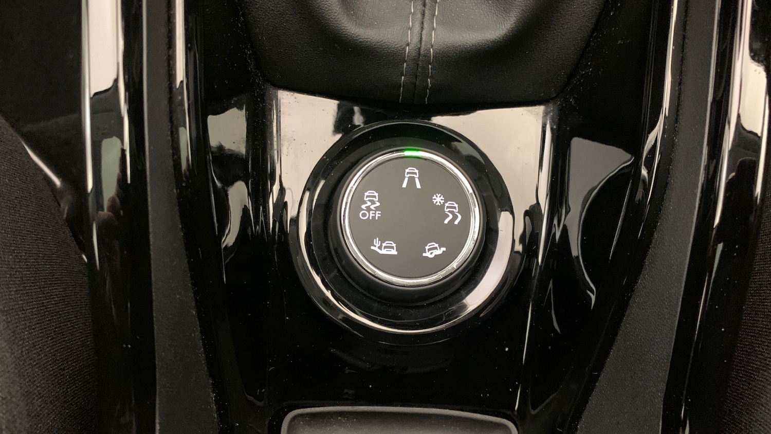 Used Peugeot 2008 2019 for sale - 76086028: Photo 31