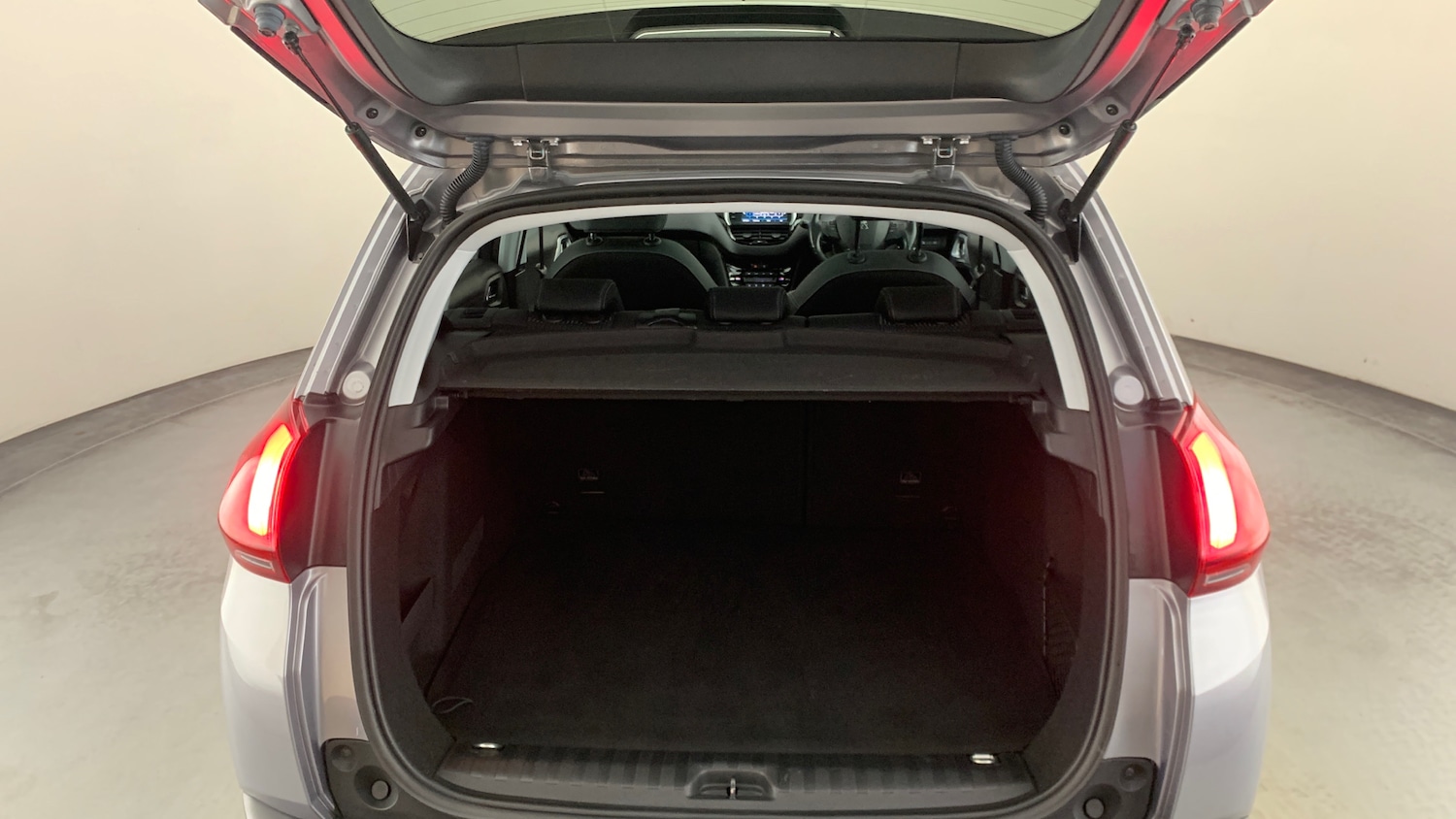 Used Peugeot 2008 2019 for sale - 76086028: Photo 5