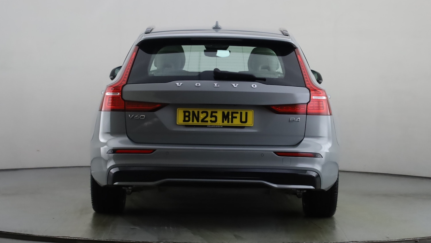 Used Volvo V60 2025 for sale - 76716069: Photo 14