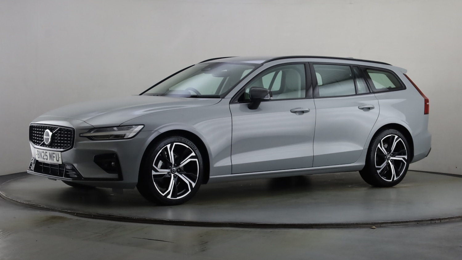 Used Volvo V60 2025 for sale - 76716069: Photo 16