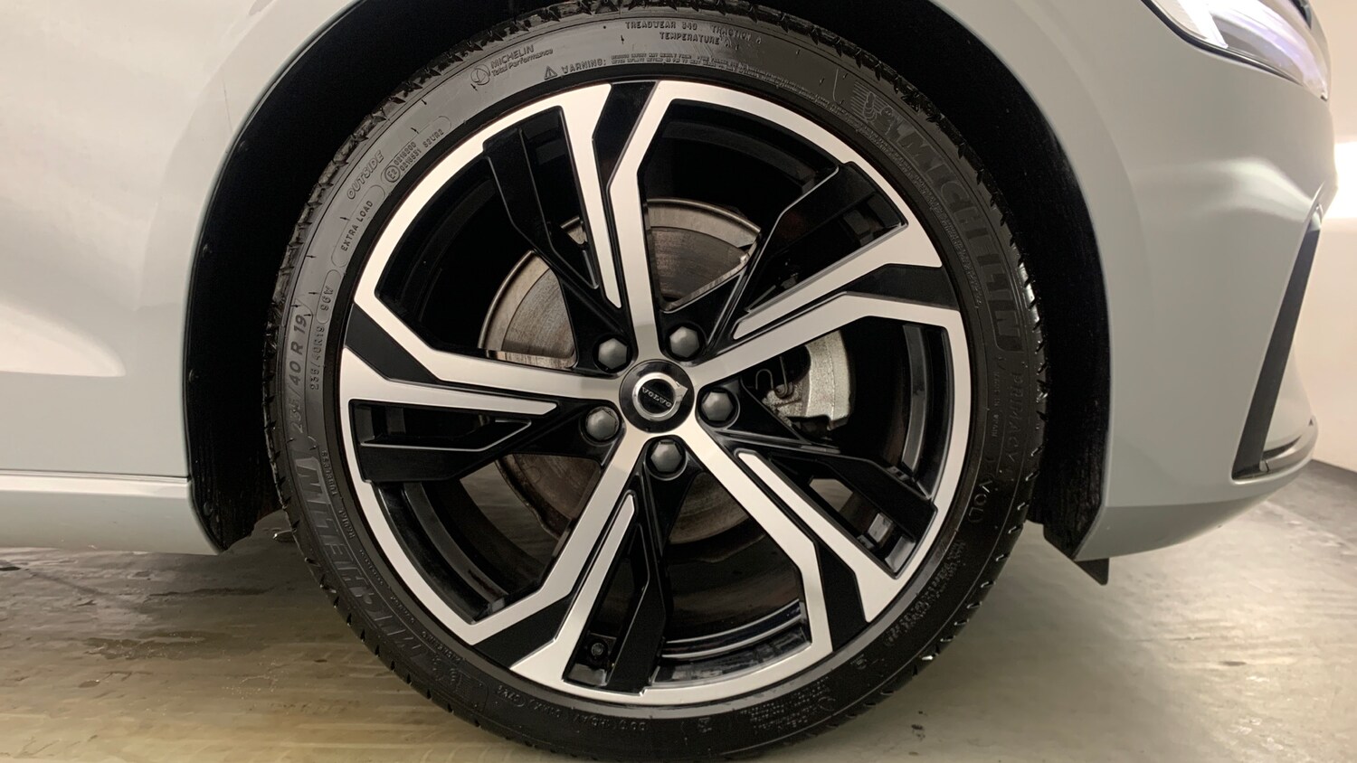 Used Volvo V60 2025 for sale - 76716069: Photo 24