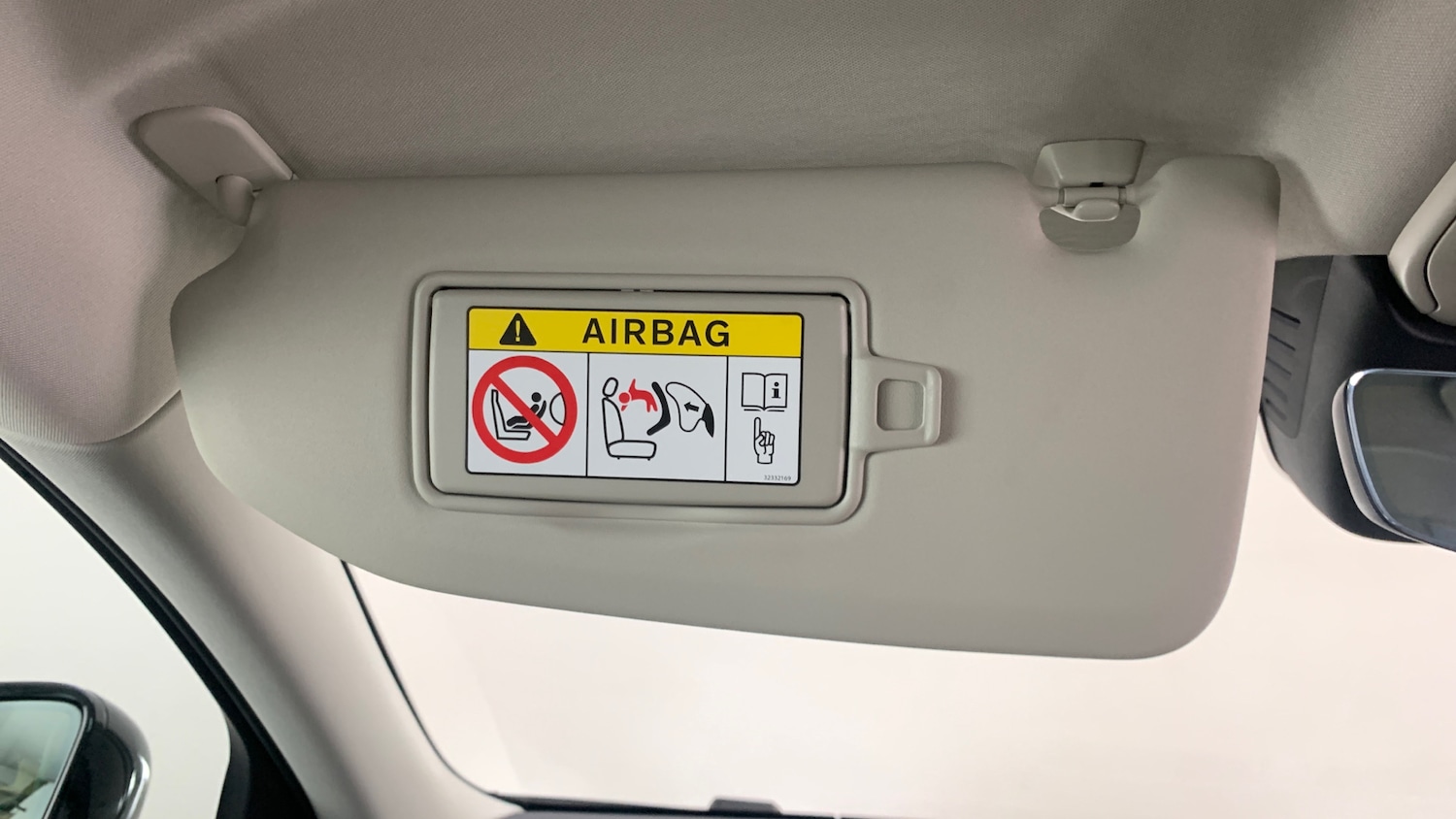 Used Volvo V60 2025 for sale - 76716069: Photo 40