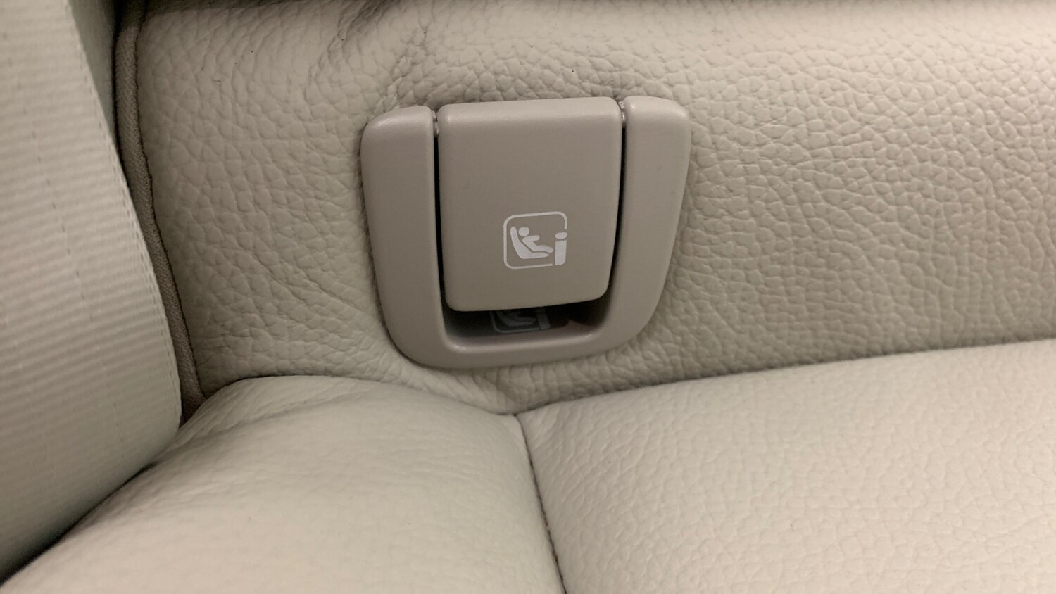 Used Volvo V60 2025 for sale - 76716069: Photo 50