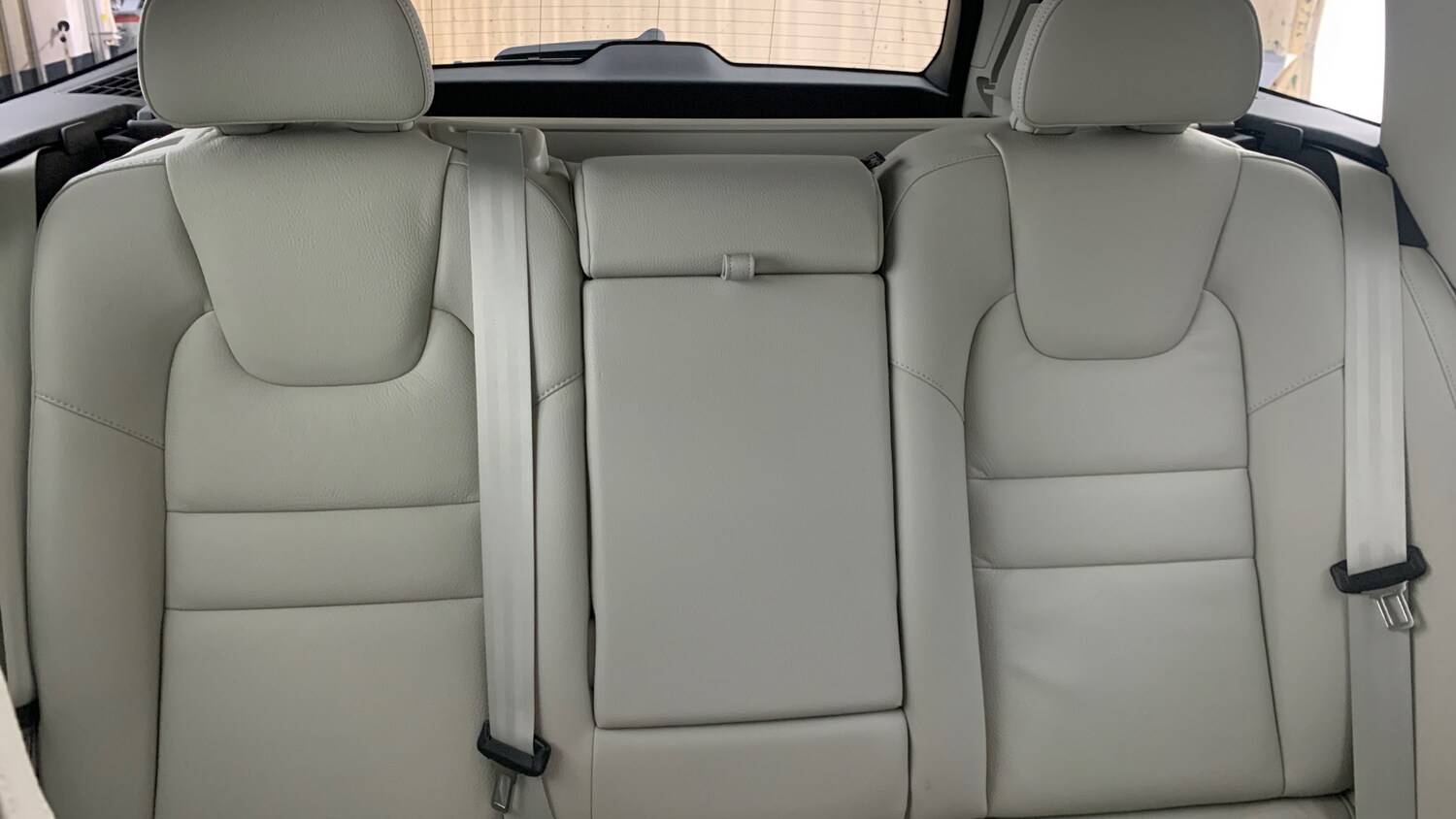 Used Volvo V60 2025 for sale - 76716069: Photo 54