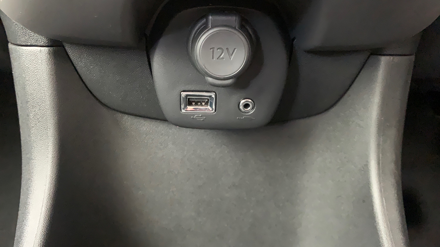 Used Peugeot 108 2018 for sale - 76866812: Photo 25