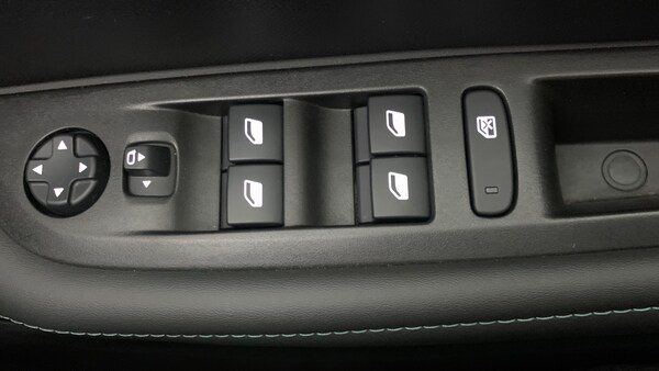 Used Peugeot 208 2021 for sale - 76110252: Photo 36