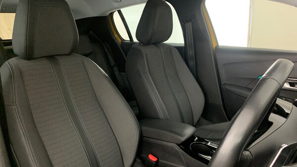Used Peugeot 208 2021 for sale - 76110252: Photo 38