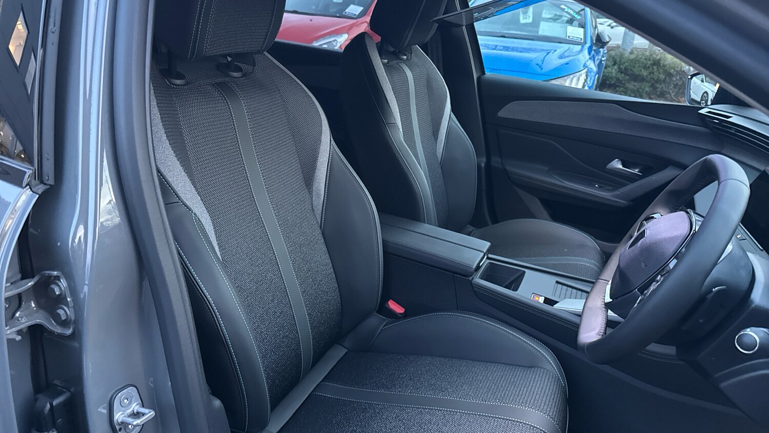 Used Peugeot 308 SW 2025 for sale - 76900054: Photo 42