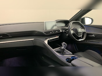 Used Peugeot 3008 2019 for sale - 79133216: Photo