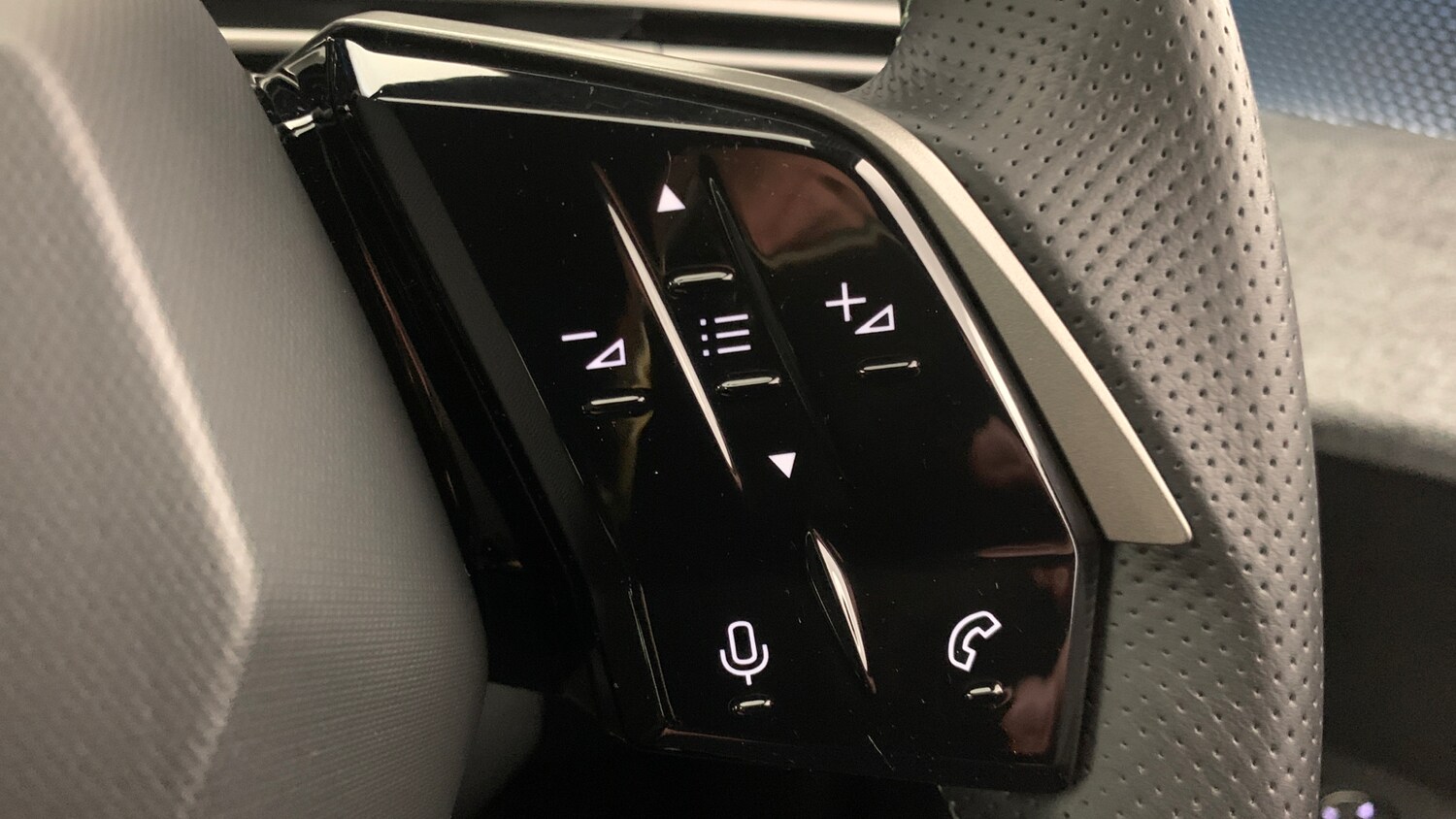 Used Peugeot 3008 2025 for sale - 76400033: Photo 18