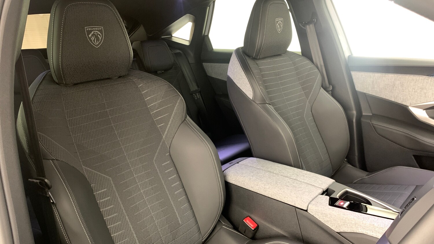 Used Peugeot 3008 2025 for sale - 76400033: Photo 44