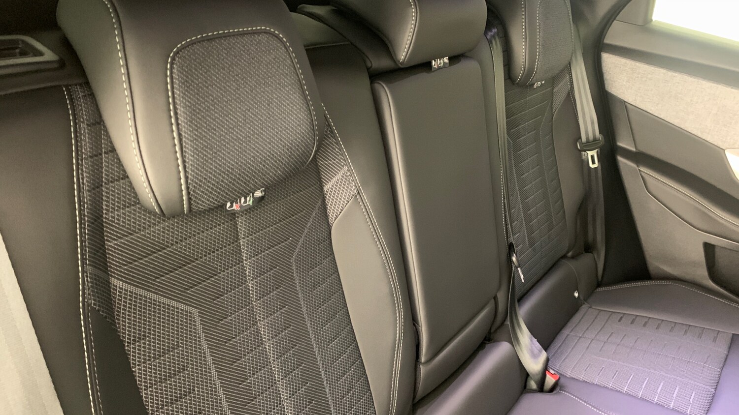 Used Peugeot 3008 2025 for sale - 76400033: Photo 7