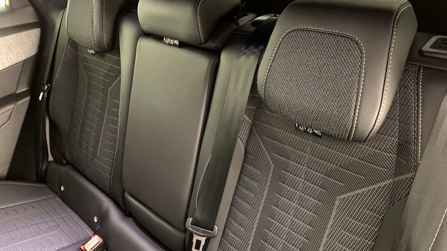 Used Peugeot 3008 2025 for sale - 76400033: Photo 8